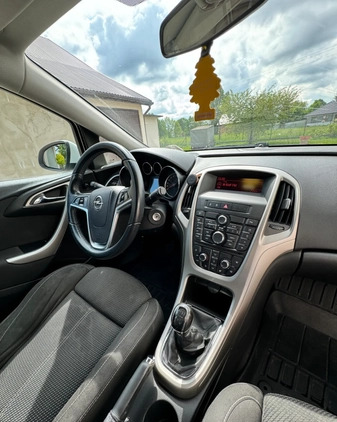 Opel Astra cena 23500 przebieg: 161399, rok produkcji 2009 z Tłuszcz małe 232